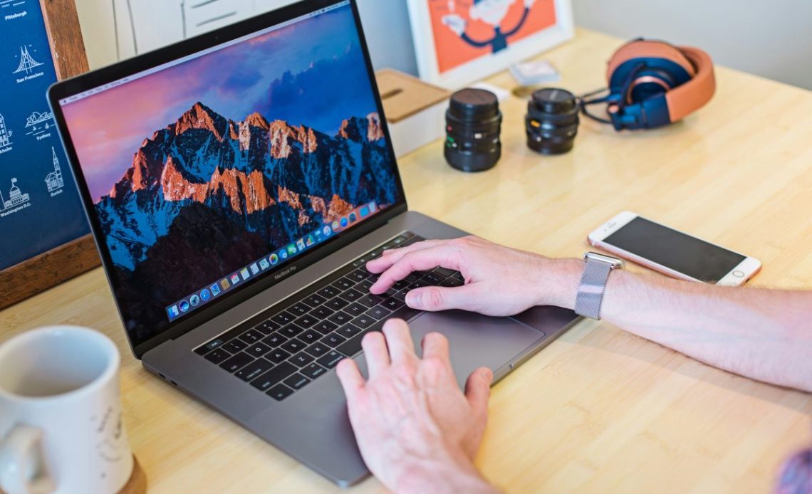 macbook prawy przycisk myszy